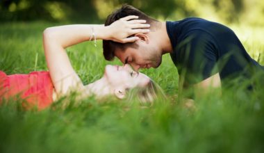 Long Distance Relationship Tips for College Students