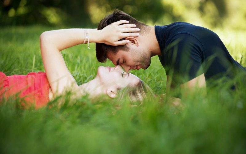 Long Distance Relationship Tips for College Students