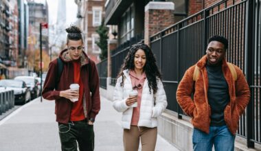 how to make new friends in college