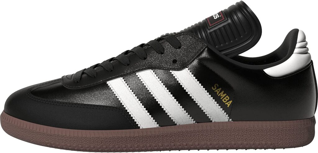 trendy soccer shoes for teen boys