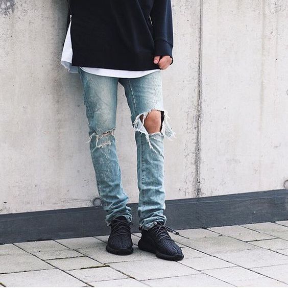 what to wear with yeezys
