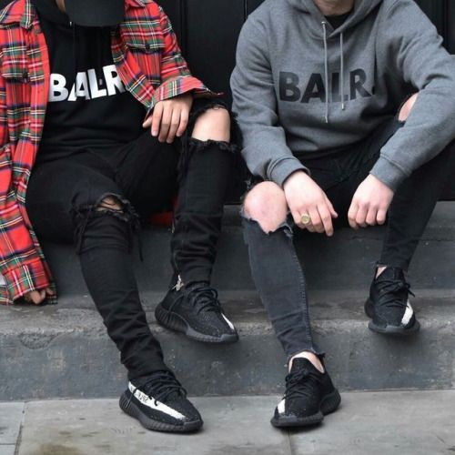 black yeezy outfit ideas