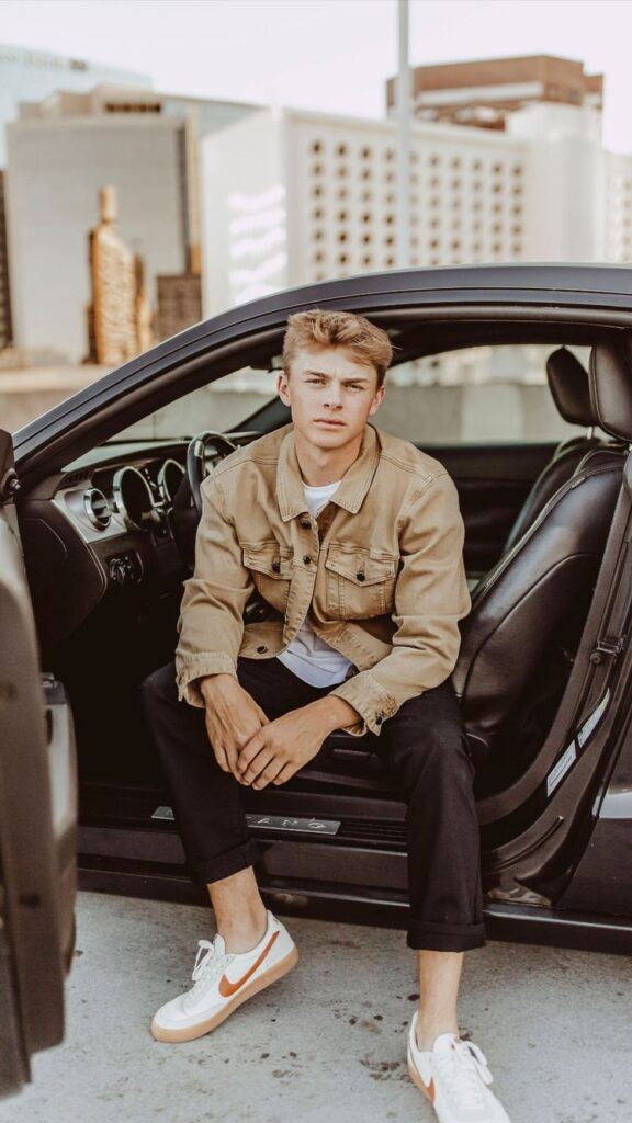 car senior pictures for guys
