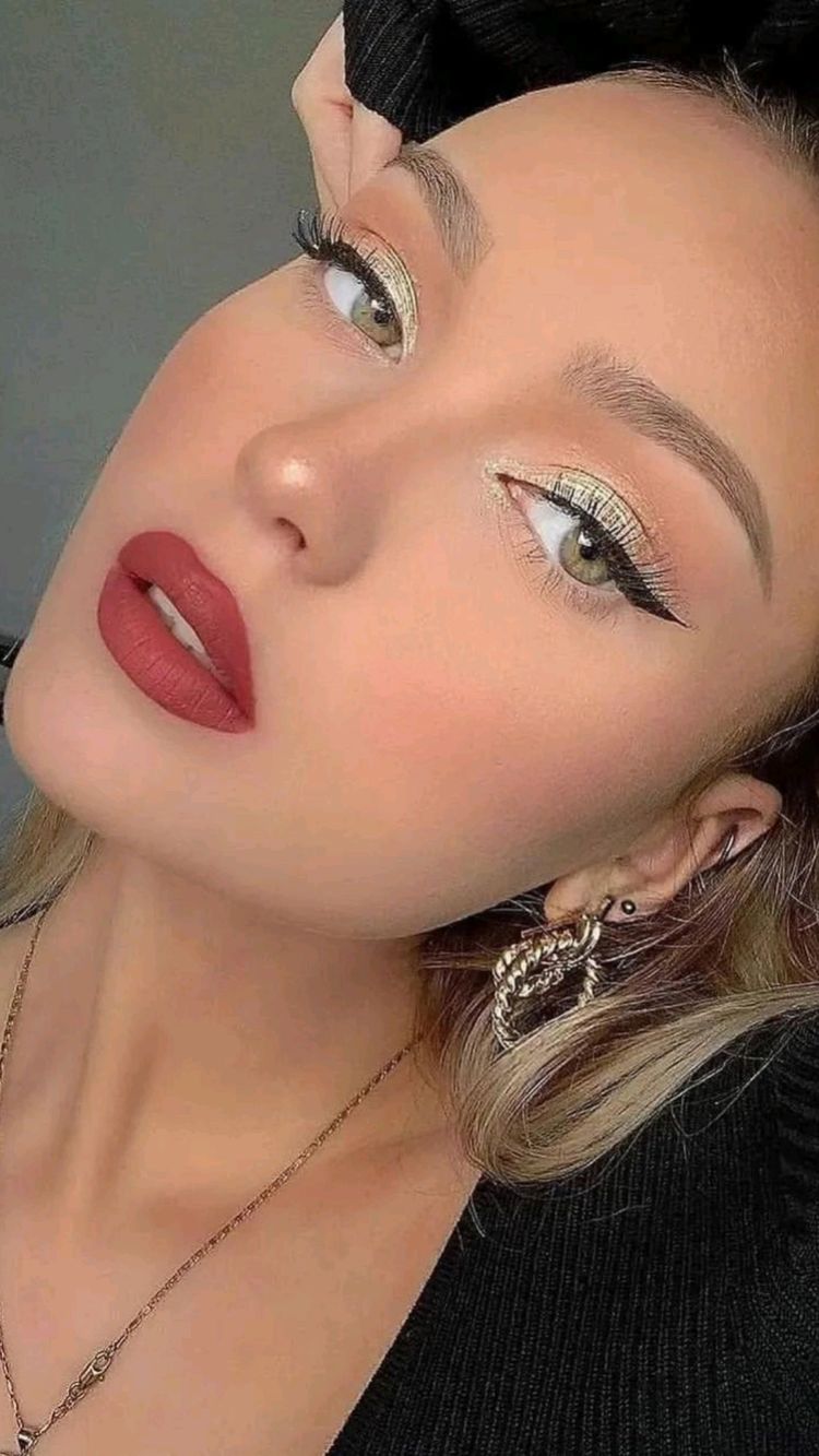 black dress makeup ideas for prom