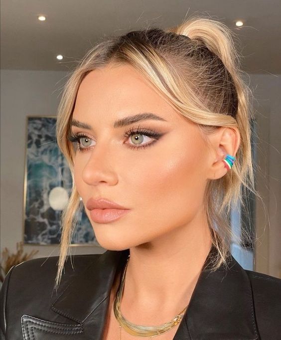 prom makeup ideas for a black dress