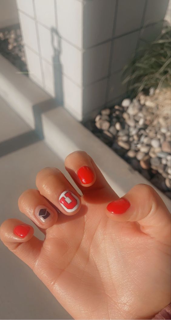 graduation nail inspiration