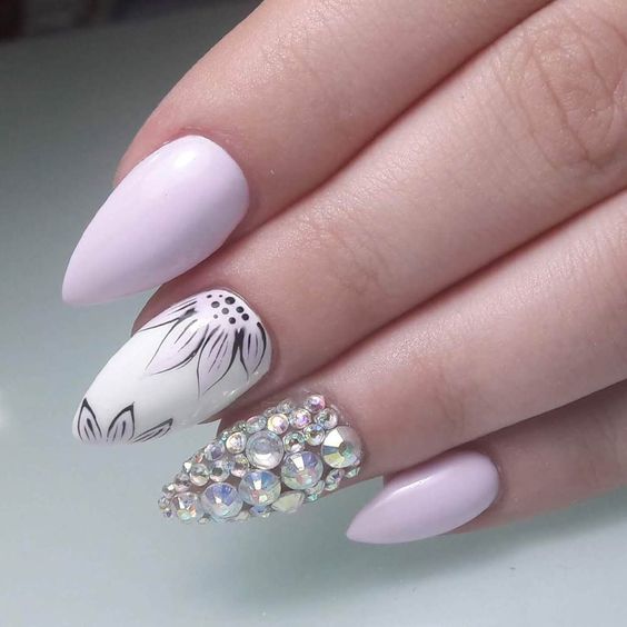 graduation nail inspiration