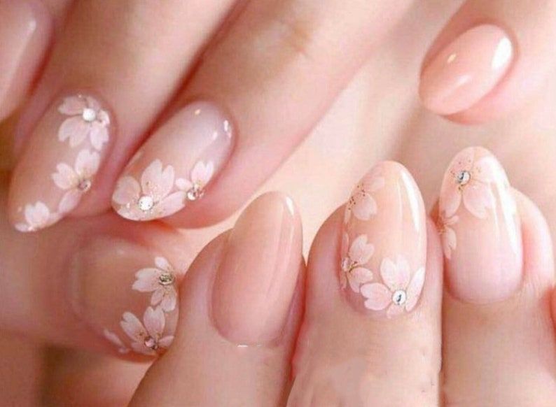 cream nail inspiration