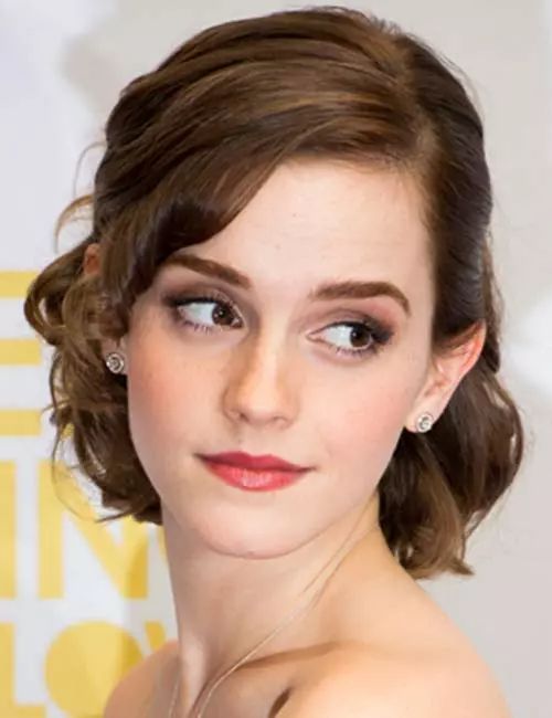brunette graduation hair for short hair