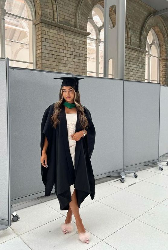 long graduation hairstyles brunette