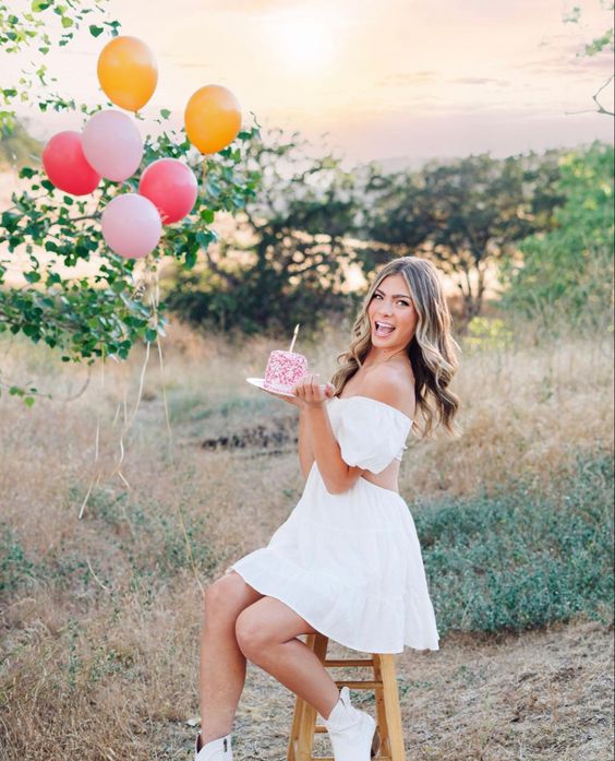 outdoors cute photoshoot for birthday