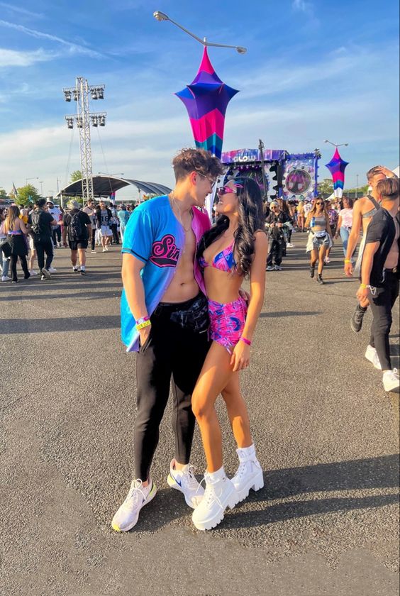 Cool Matching couples rave outfits 