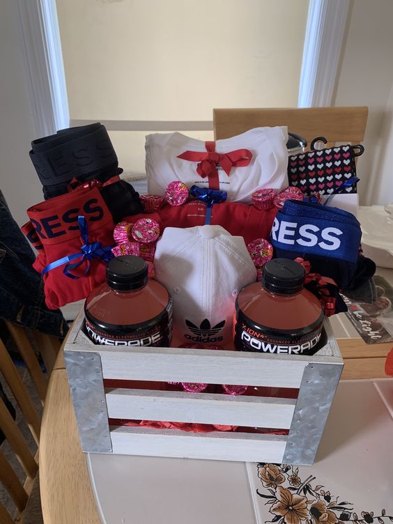 Senior night gifts for guys 