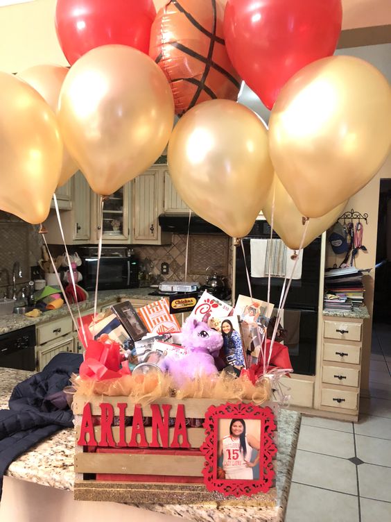 Easy College senior night gift ideas 