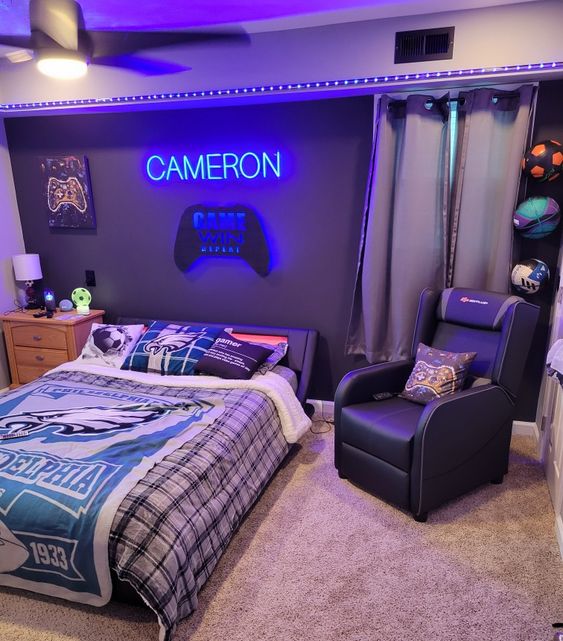 13 year old room for guys 