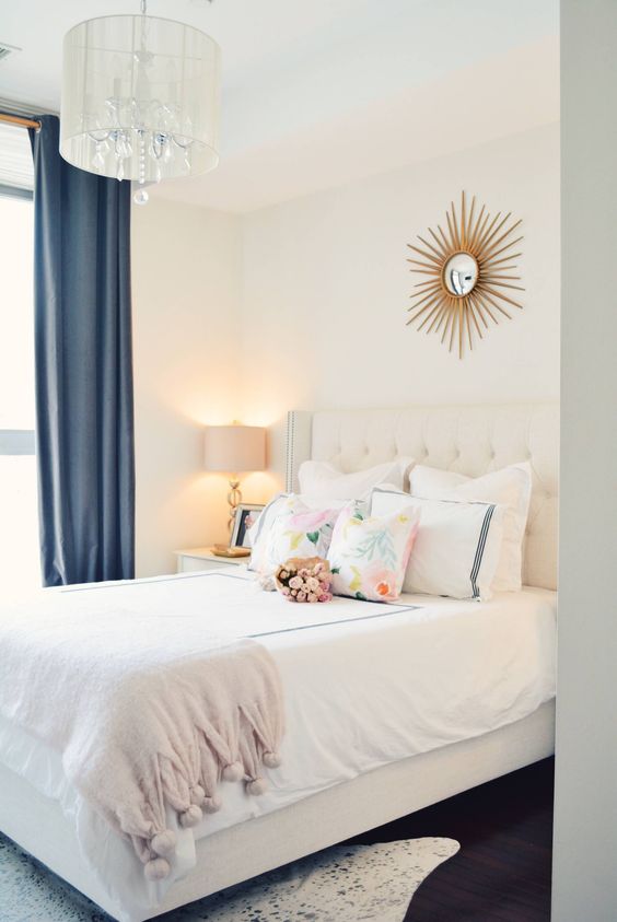 Teen girl room decor 