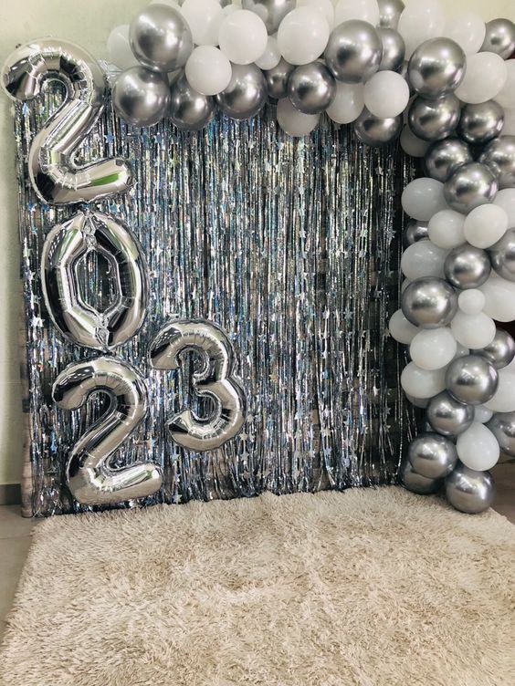 Simple College balloon ideas 