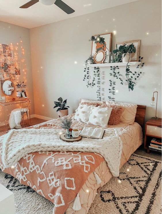 What Should A 13 Year Old Girls Room Look Like?
