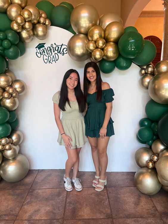 Graduation balloon ideas 