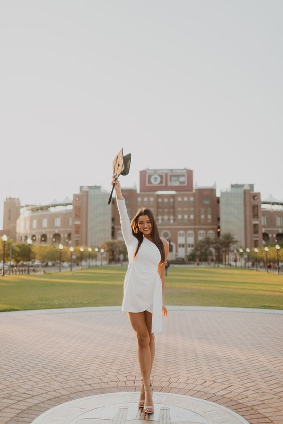 Simple White graduation dresses for party 