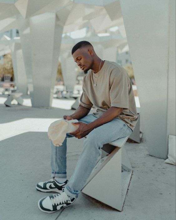 jeans and short shirt outfit