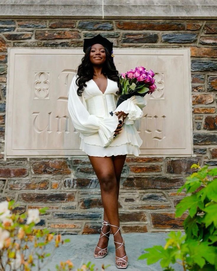 Cute White Graduation outfit ideas 