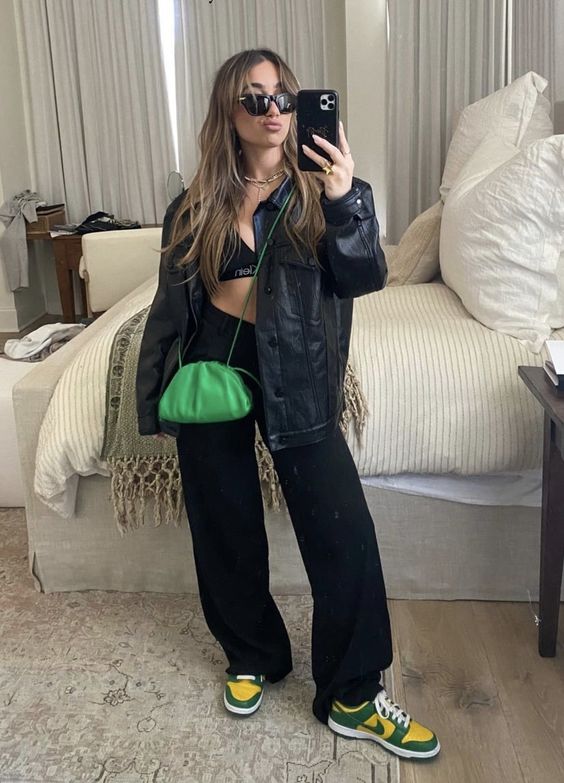 Simple and stylish outfits for girls 
