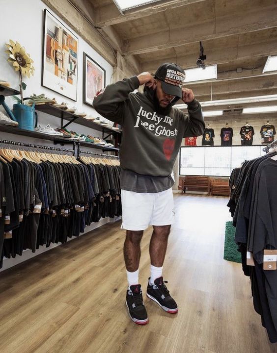 Outfits to wear with jordan 4s 