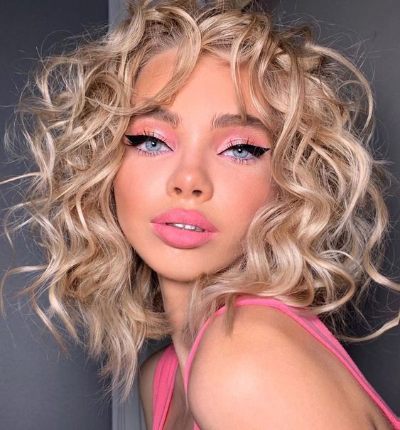 Simple V-day makeup 