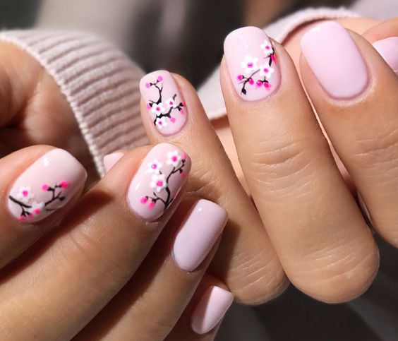 Elegant nails for spring 
