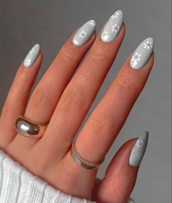 modern nails for summer 