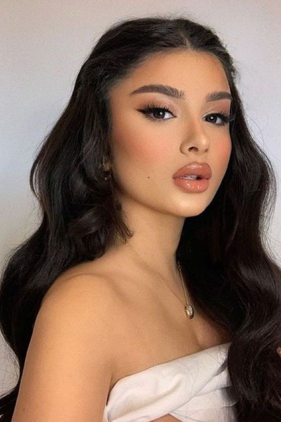 Simple school makeup