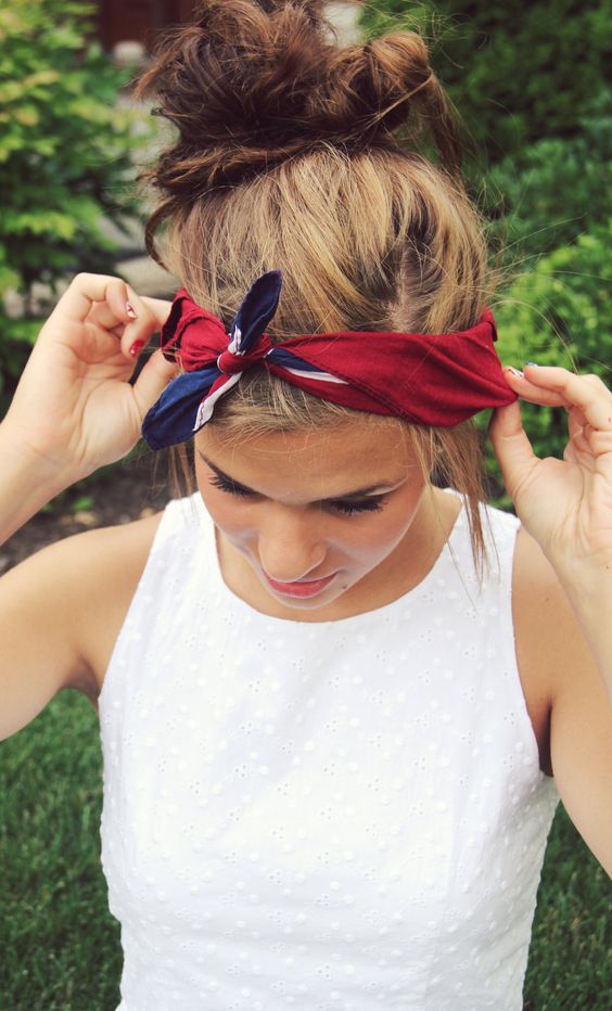 Cute hairstyle with braids 