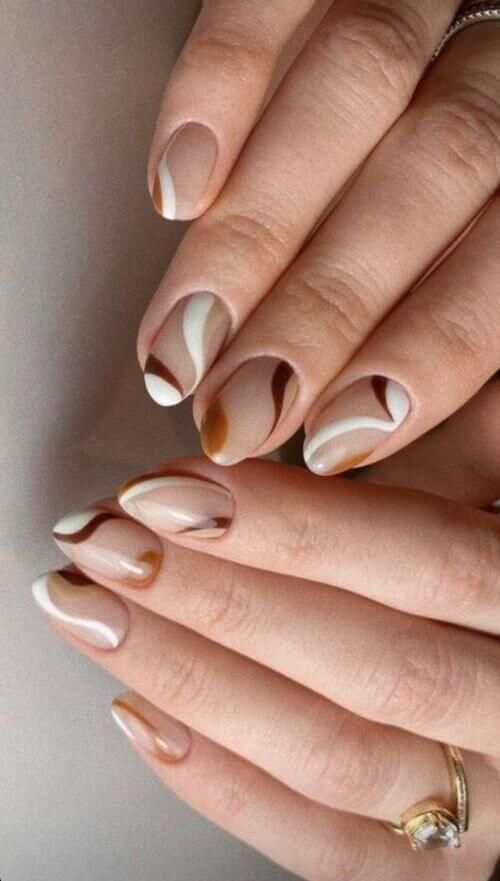 modern nails for Fall 