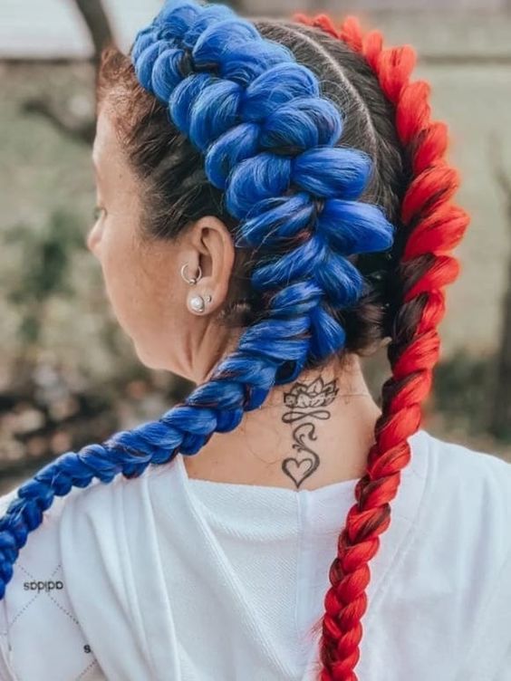 Cute hairstyle with braids 