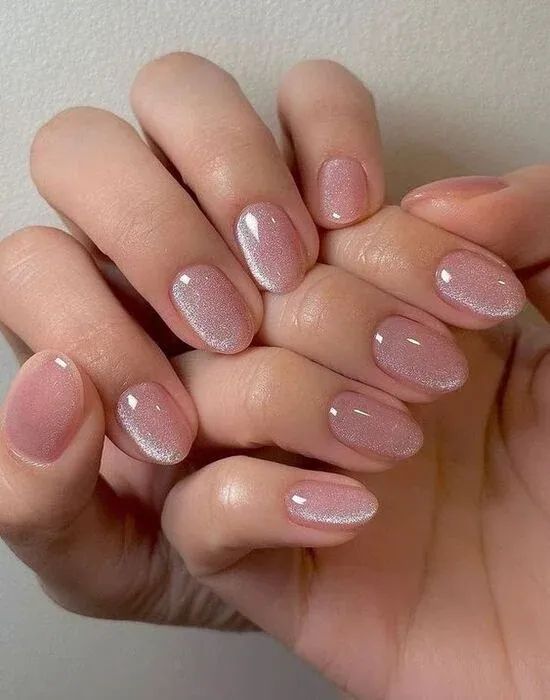 Elegant nails for spring 