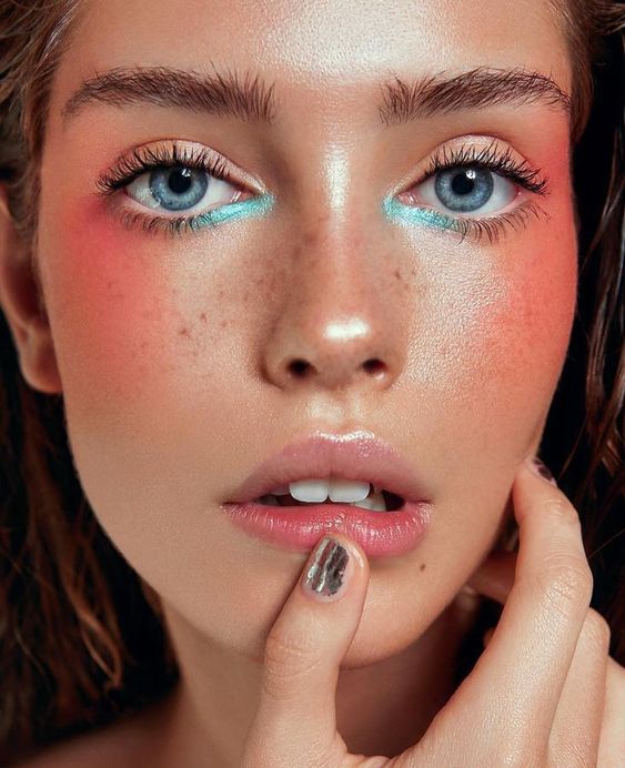 Cute face look 