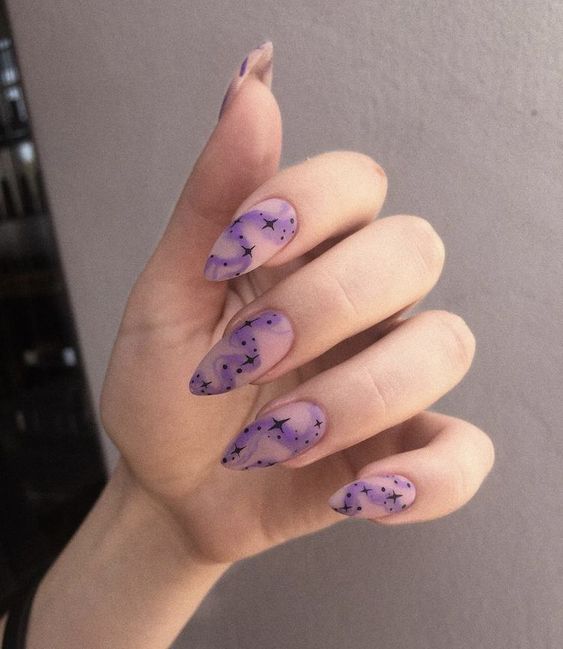 Classy manicured nails 
