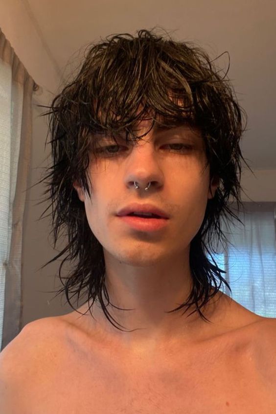 Wolf cut mullet 