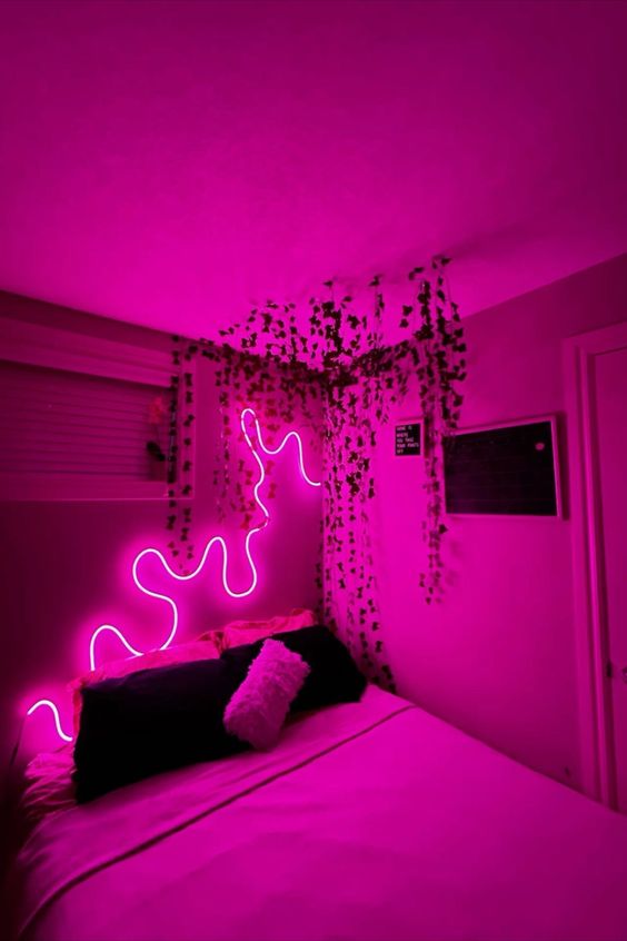 Simple room aesthetic 