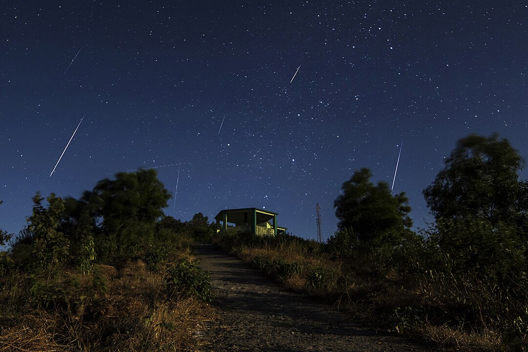 Perseid and Geminid Meteor Showers Dazzle Observers