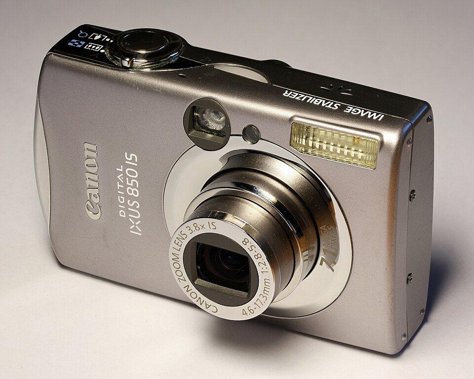Point-and-Shoot Digital Cameras (2000s)