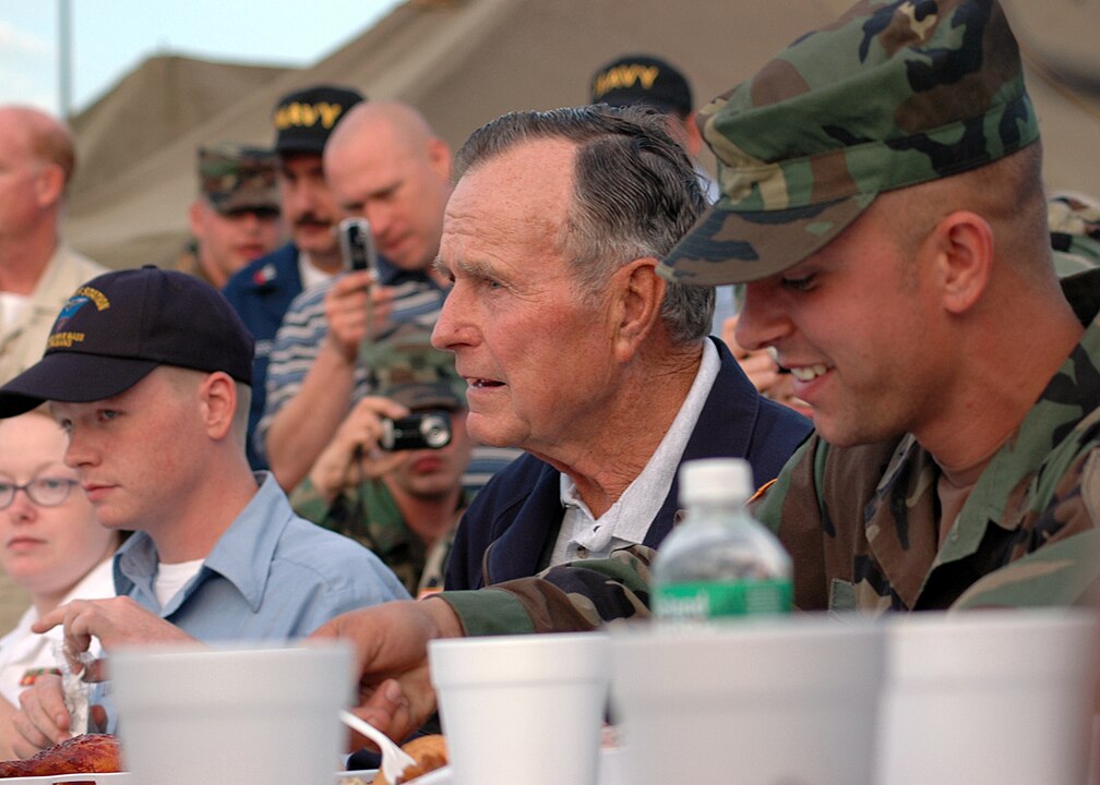Bush visits NAS JRB during Hurricane Katrina