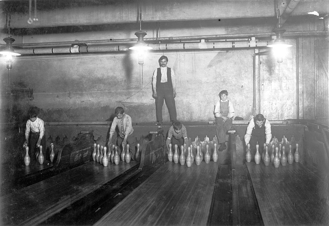 Bowling Pinsetter