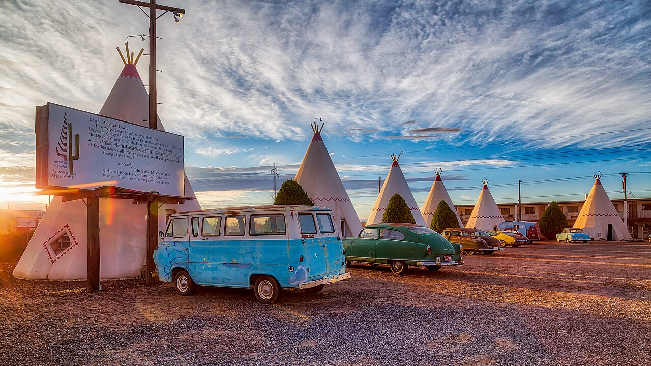 11 Retro Roadside Motels Making a Comeback (and Why They’re Cooler Than Ever)
