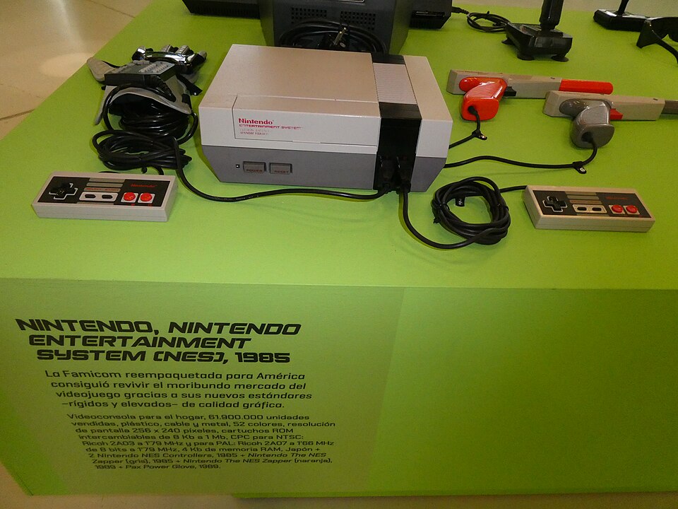 Nintendo Entertainment System, NES (1985)