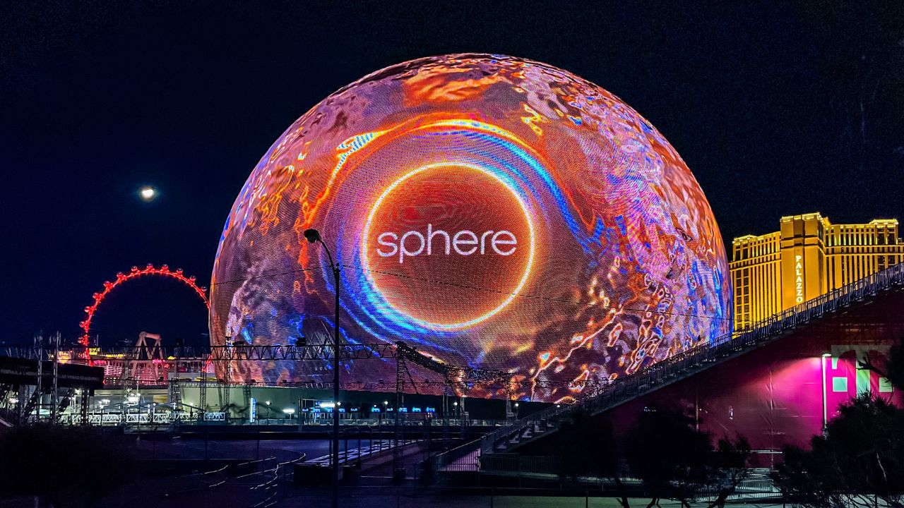 Las Vegas Tourism Shifts Toward Luxury Experiences Over Traditional Travel Appeal