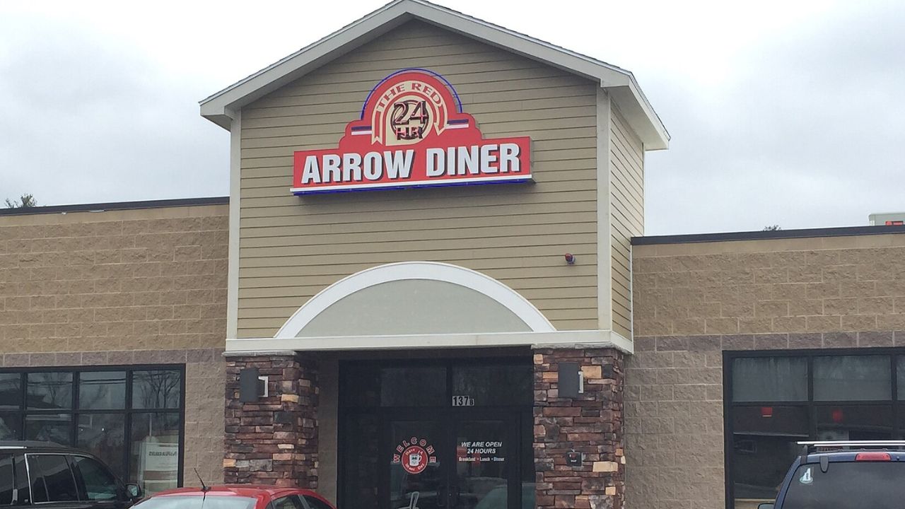 12 Classic Roadside Diners That Still Serve Up 1950s Vibes