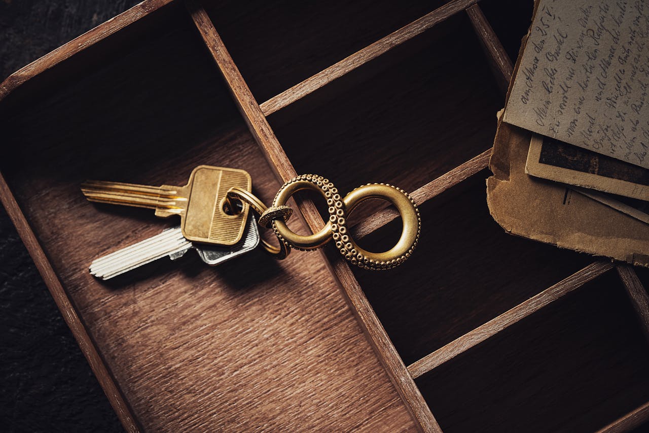 Cardboard as drawer dividers