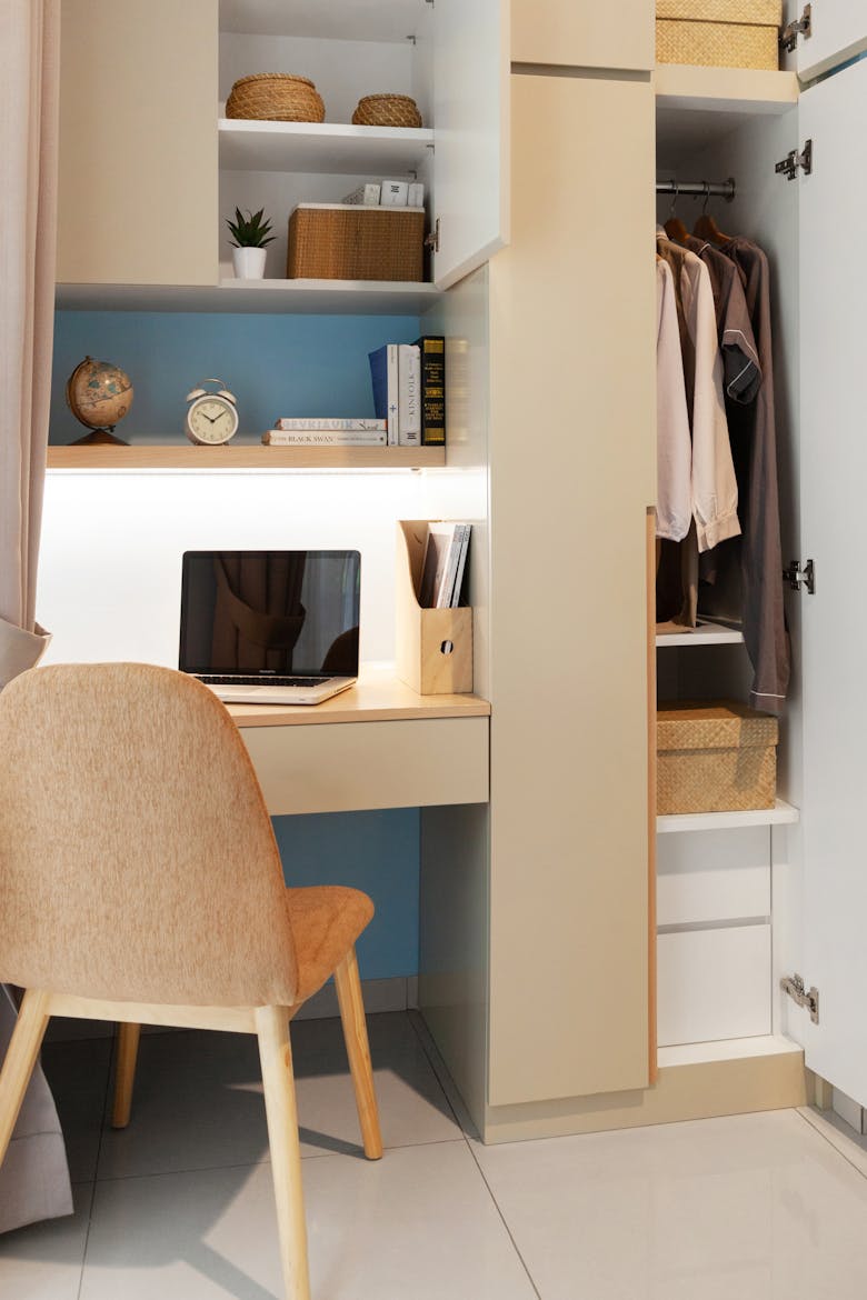 Closet Desk (“Cloffice”) Build